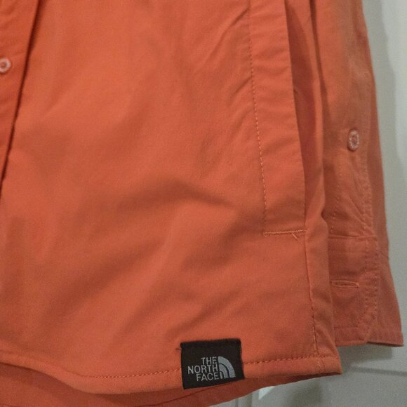 Women's North Face hiking shirt size Small - Picture 2 of 4